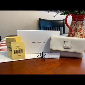 Dooney & Bourke Florentine Flap Wallet (Ecru)